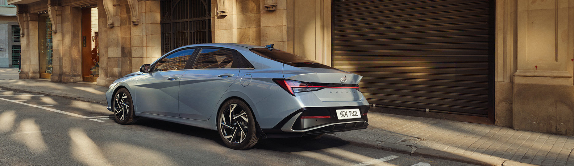 Дизайн Hyundai ELANTRA | Сучасний Седан | ВІК-Експо - фото 6