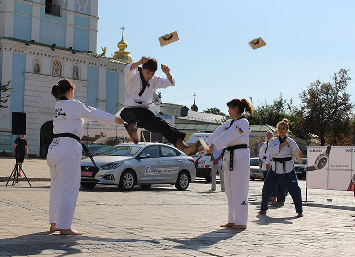 Купити автомобіль в ВІК-Експо. Модельний ряд Hyundai | ВІК-Експо - фото 7