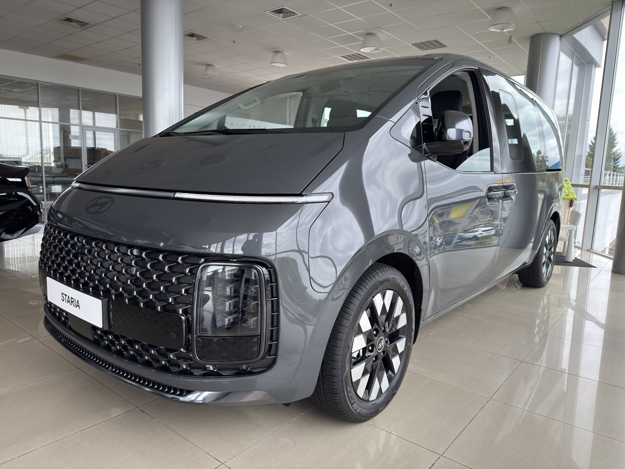 Купити автомобіль в ВІК-Експо. Модельний ряд Hyundai | ВІК-Експо - фото 6