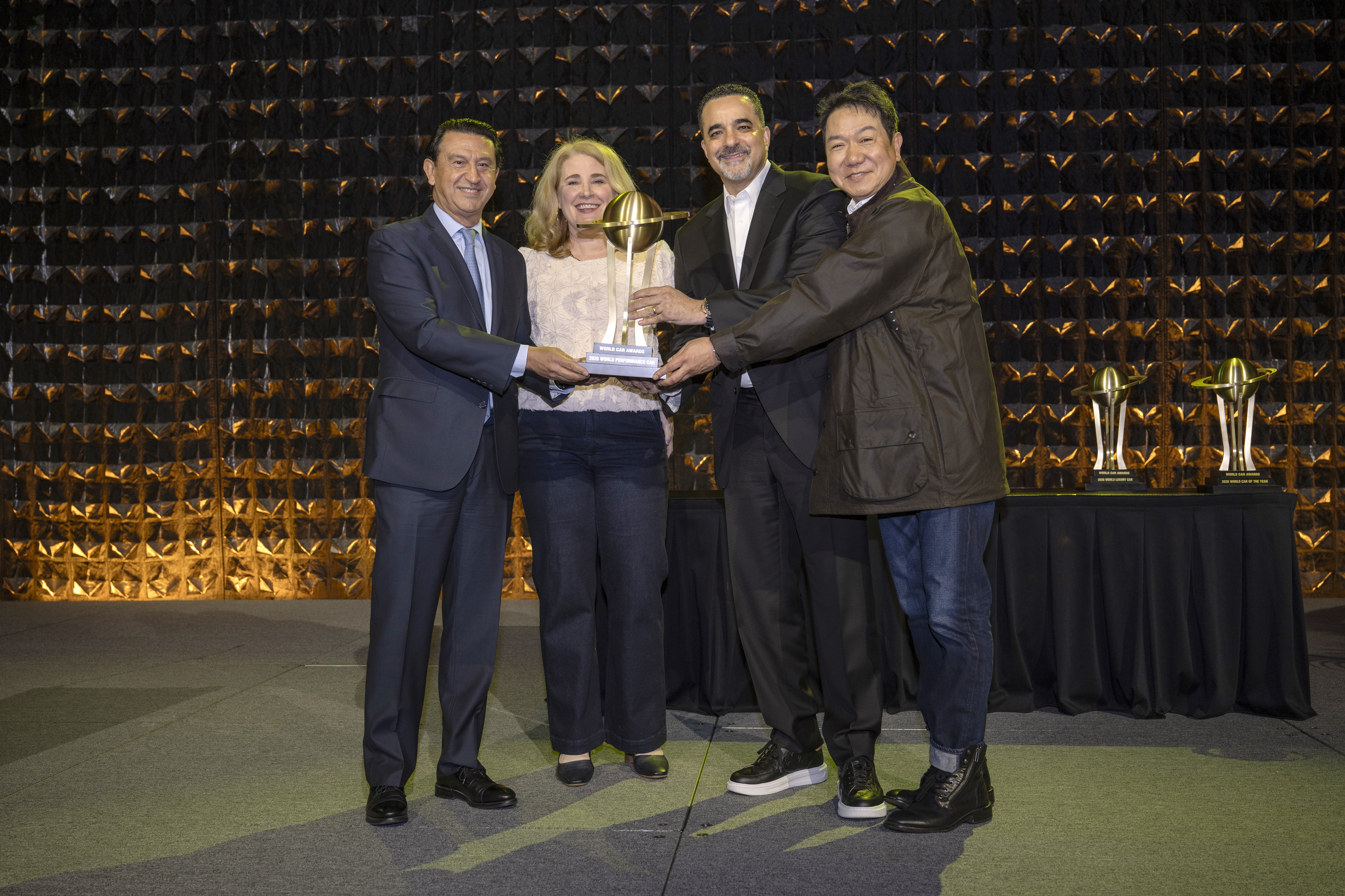 Купити автомобіль в ВІК-Експо. Модельний ряд Hyundai | ВІК-Експо - фото 6