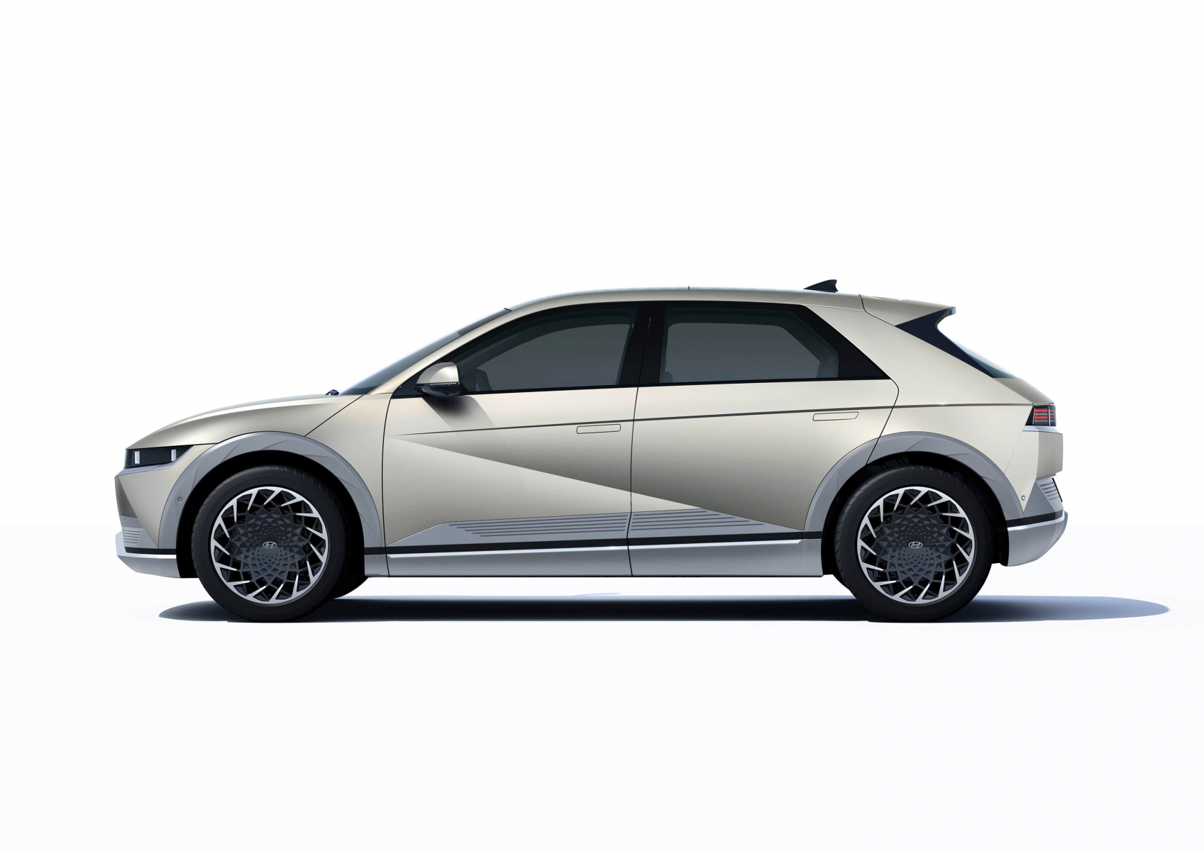 Hyundai IONIQ 5 переосмислює спосіб життя з електричною мобільністю | ВІК-Експо - фото 12